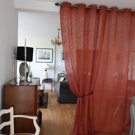 Lumineux 3p A - Centre-ville, Proche Marche - 4 Pers, Parking - Non Fumeur, Pas D'animaux - Fr-1-738-27 * Royan
