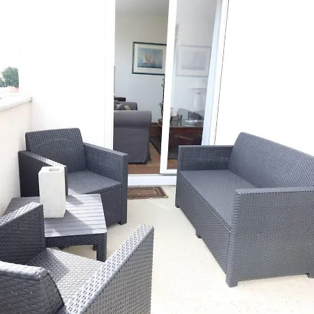 Lumineux 3p A - Centre-ville, Proche Marche - 4 Pers, Parking - Non Fumeur, Pas D'animaux - Fr-1-738-27 Apartment